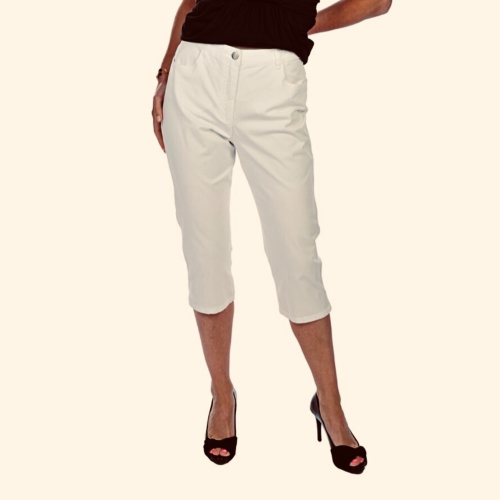 DKR Apparel Cotton Capri with Side Slit-Off White